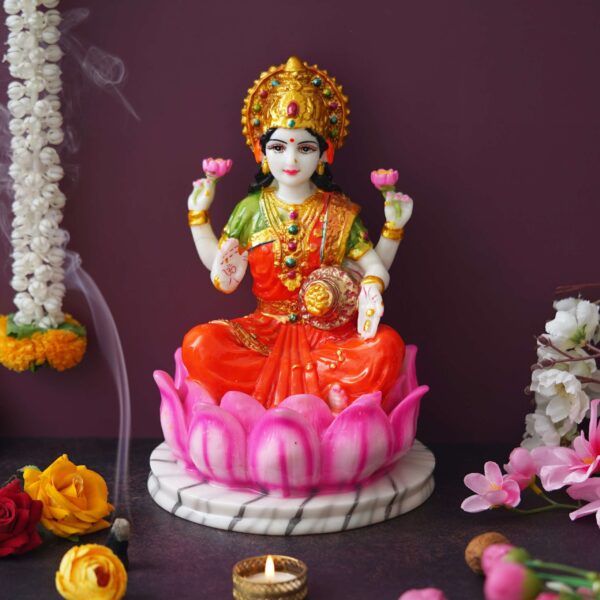 Hindu Goddess Lakshmi Statue Sitting on Lotus Flower (10.5 Inch) - Image 6
